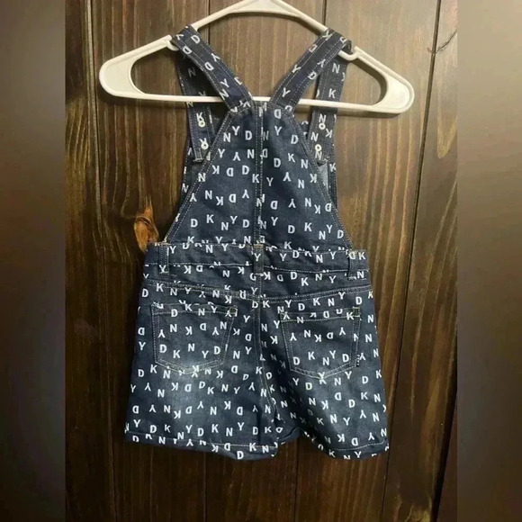 Kids DKNY COVERALL JEAN SHORTS-Size: 8 - Picture 3 of 4